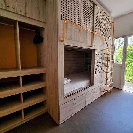 Bloom Hostel Bar & Garden Бордо Екстер'єр фото