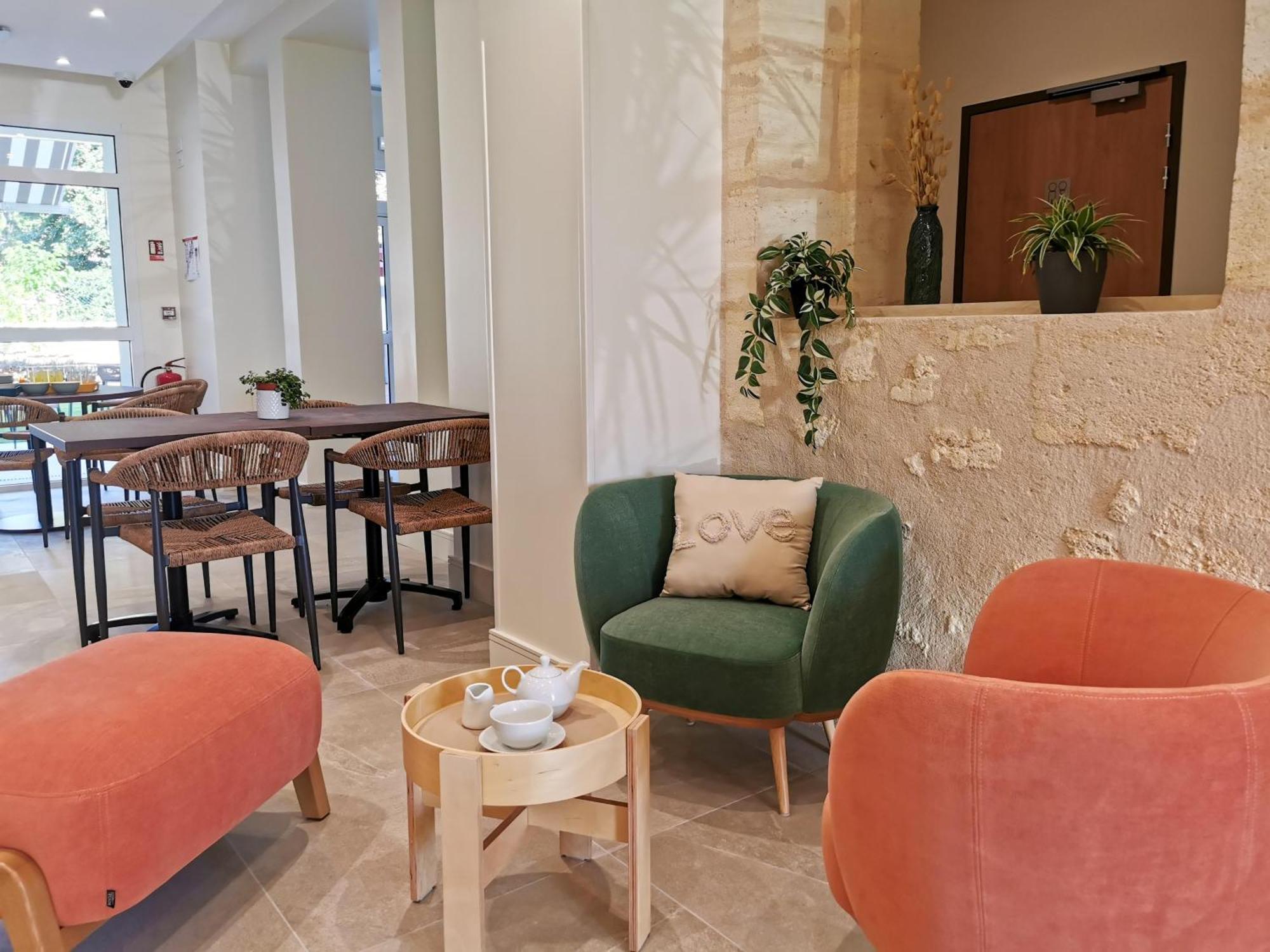 Bloom Hostel Bar & Garden Бордо Екстер'єр фото