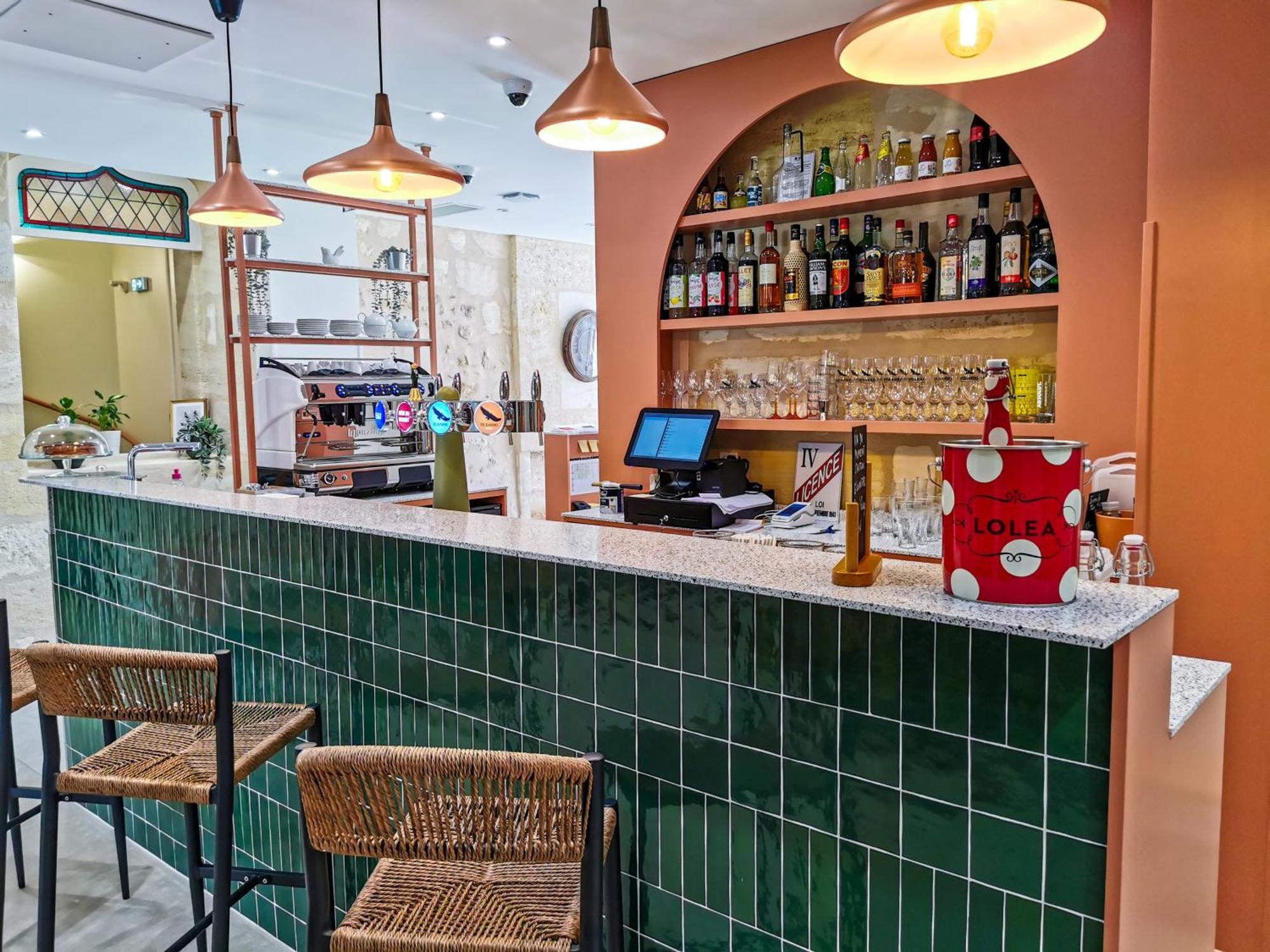 Bloom Hostel Bar & Garden Бордо Екстер'єр фото