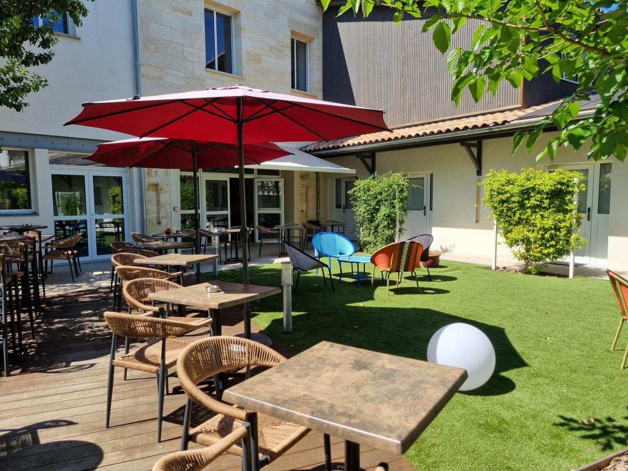 Bloom Hostel Bar & Garden Бордо Екстер'єр фото